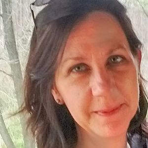 Meet your Posher, Angie